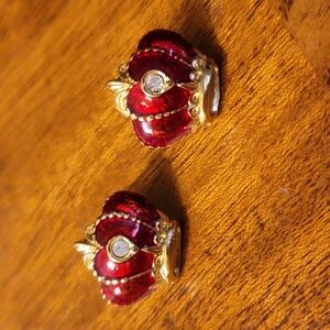 Avon Elegant Red and Gold Crown Earrings